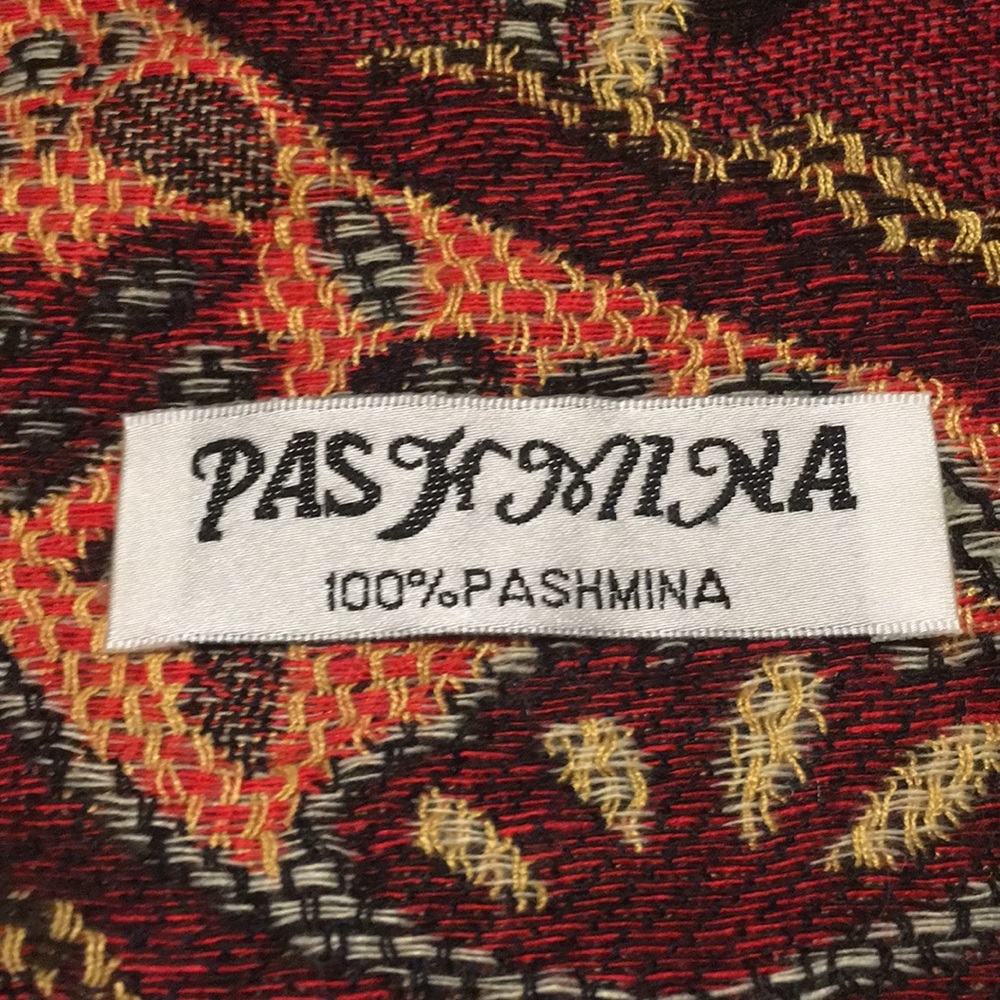 Scarf from India. - Picture 3 of 3